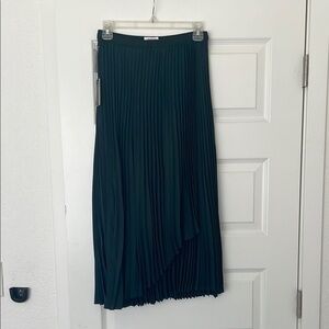 Elegant Green Pleated Skirt